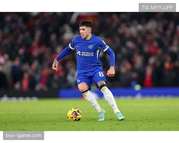 埃弗顿逆转取胜,保级曙光再现,状态强势回暖 埃弗顿逆转取胜,保级曙光再现,状态强势回暖