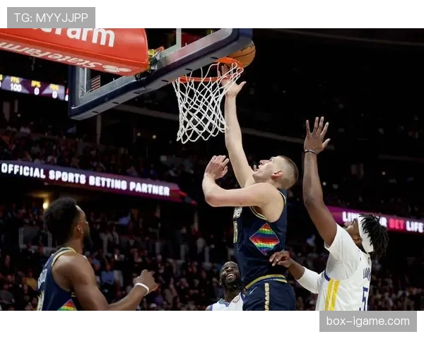 图赫尔逼抢战术再升级，球队稳健表现引专家热议