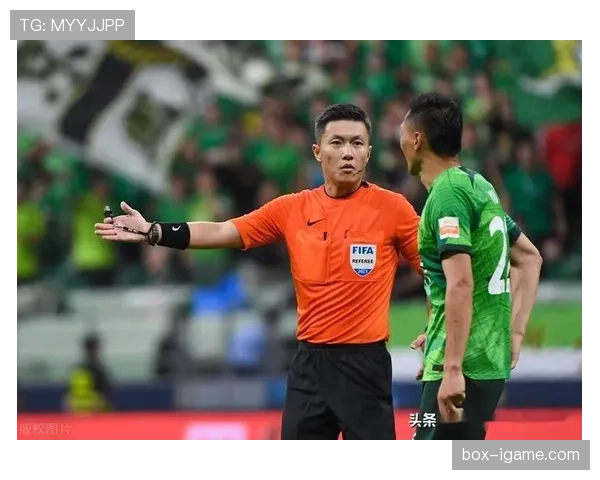 红牌判罚争议多源于哪些规则细节？裁判该如何精准把握？